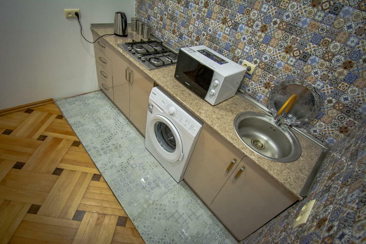 Nana'S Guesthouse Batumi Kültér fotó