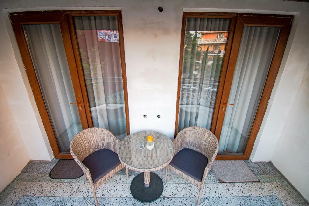 Nana'S Guesthouse Batumi Kültér fotó